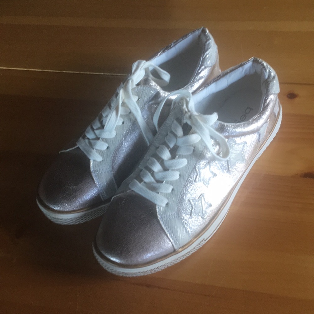 bebe sport Metallic Sneakers Destine Size 8.5